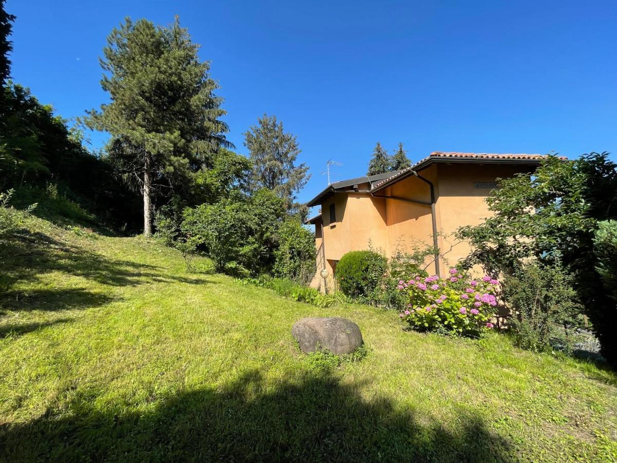 Appartamento Lake View Di Villa Giuliana Сульцано Екстер'єр фото